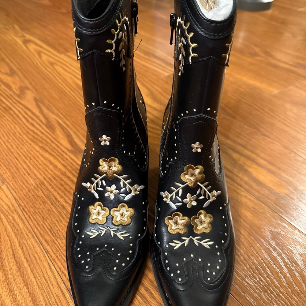 Crown Vintage Ilianna  Black and Gold Embroidered Ankle Boots